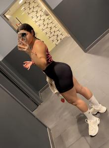 614656780: Chica busca chico en Sevilla