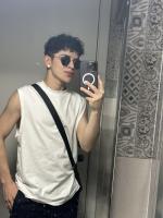 613850779: Chico busca chica en Ceuta