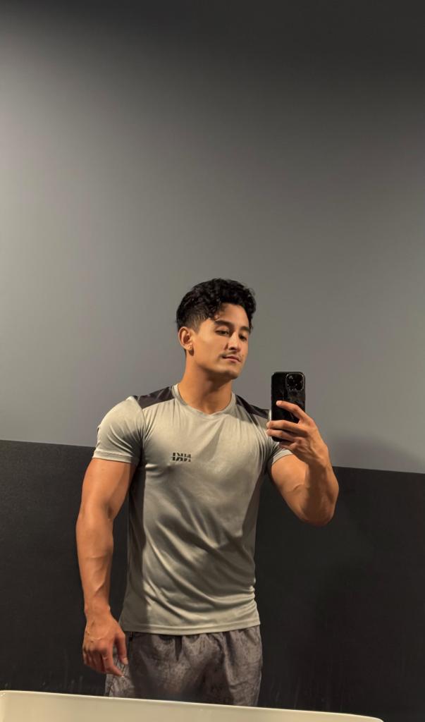 664407620: Chico busca chica en Málaga