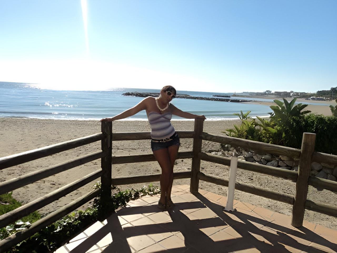 722417527: Transexual en Castellón