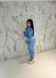 631149563: Chica busca chico en Pontevedra