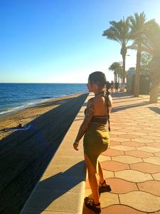 615986971: Chica busca chico en Cádiz