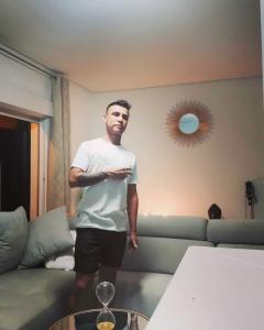 632483853: Chico busca chica en Madrid