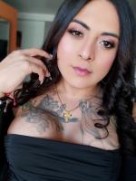 614369558: Travesti en León