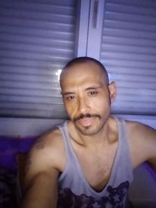 672979567: Chico busca chica en Asturias