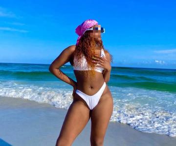 643207535: Chica busca chico en Barcelona