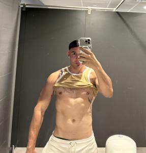 613624133: Chico busca chica en Valencia