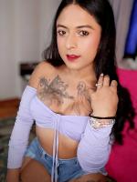 614247371: Travesti en León