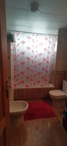 671290247: Chica busca chico en Málaga