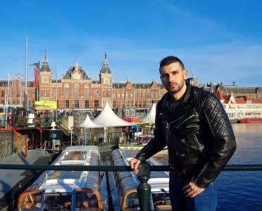 Chico busca chica en Madrid: 