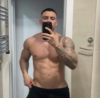 613546949: Chico busca chica en Málaga