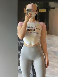 688166318: Chica busca chico en Barcelona