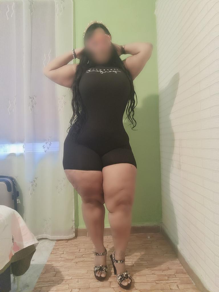 612245890: Chica busca chico en Barcelona