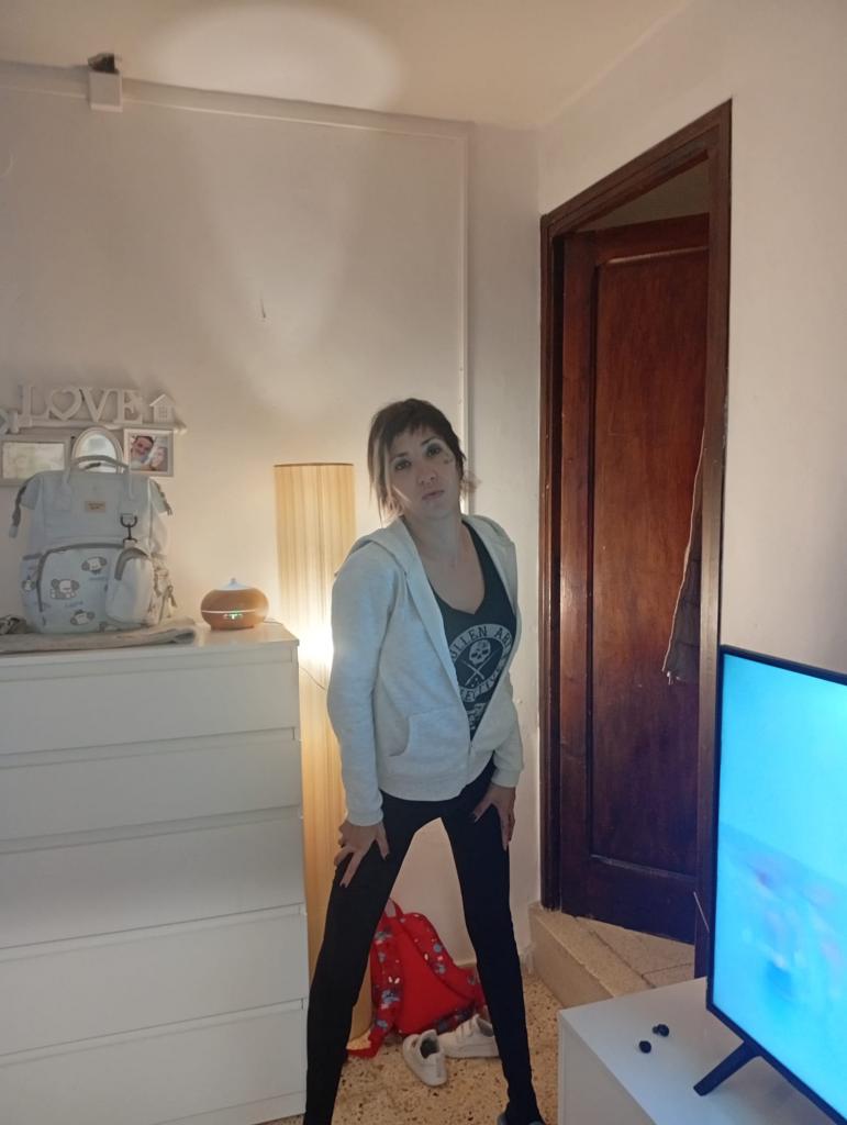 604815373: Chica busca chico en Valencia