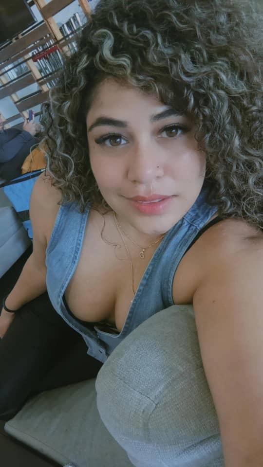 Chica busca chico en Granada: 