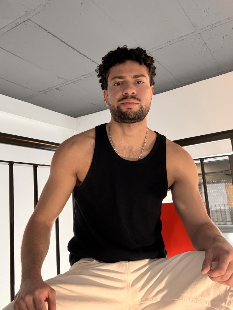 Chico busca chica en Valencia: 