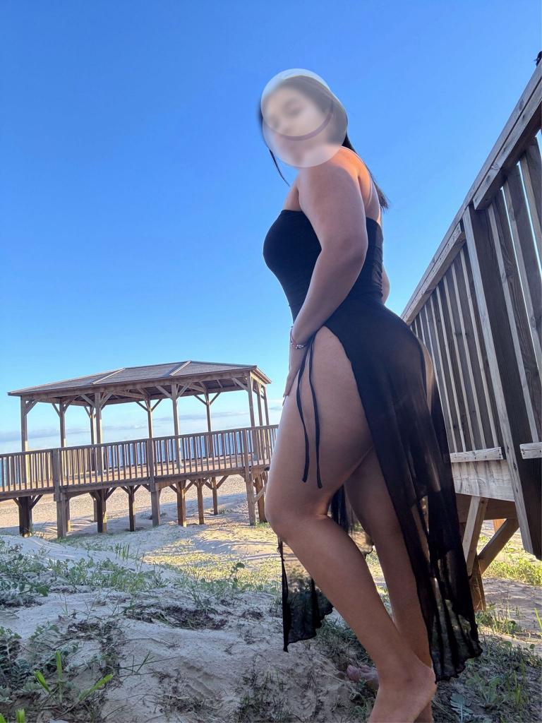 Chica busca chico en Cádiz: 