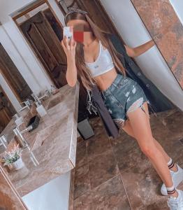 634063177: Chica busca chico en La Coruña