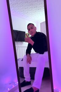 666695763: Chico busca chica en Málaga