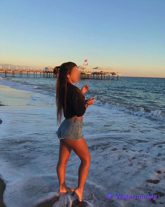 677261537: Chica busca chico en Valencia