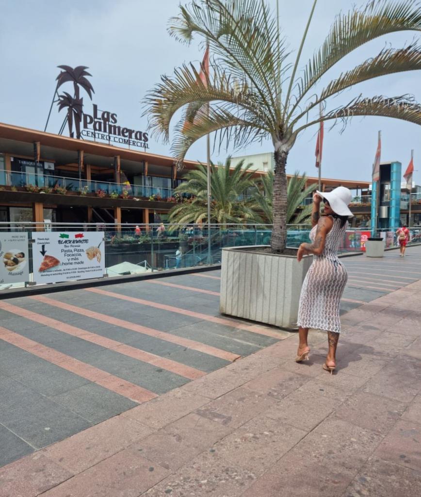 632145620: Travesti en Valencia