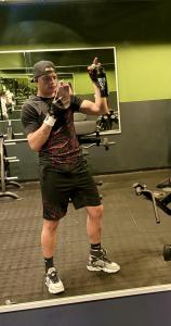 614772935: Chico busca chica en Murcia