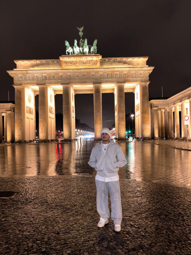 678689531: Chico busca chica en Madrid