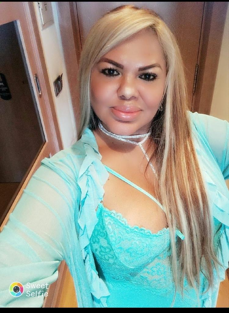 Chica busca chico en Sevilla: 