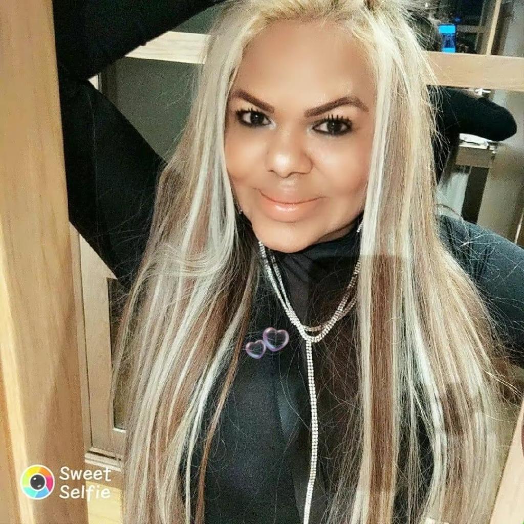 Chica busca chico en Sevilla: 