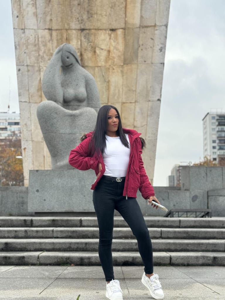 Chica busca chico en La Rioja: 