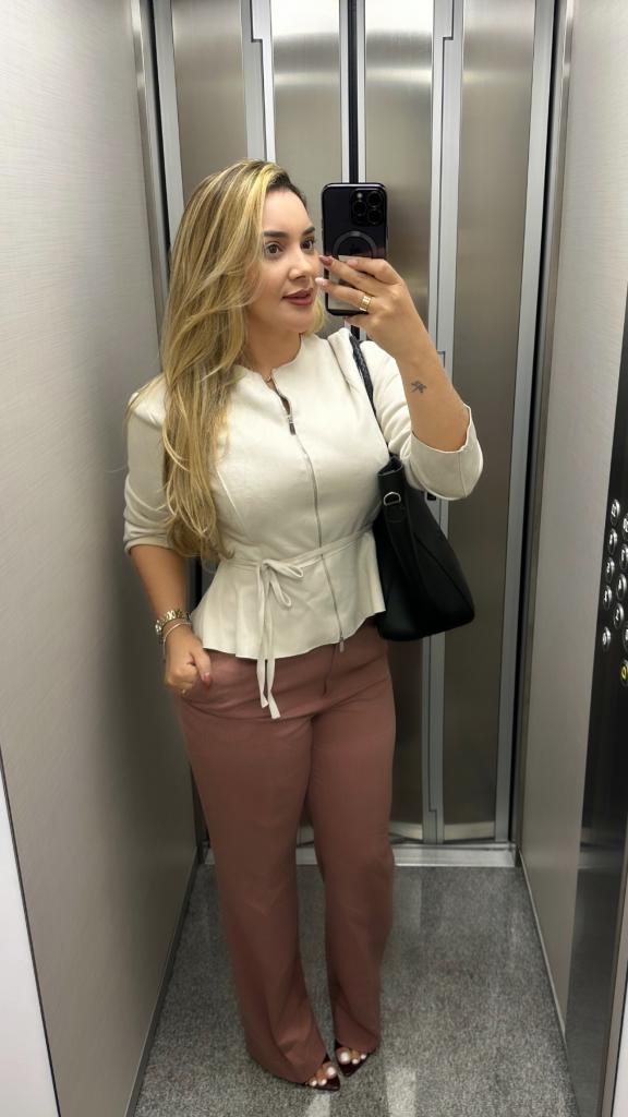 652248865: Chica busca chico en Orense