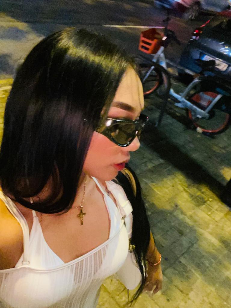 Chica busca chico en Almería: 