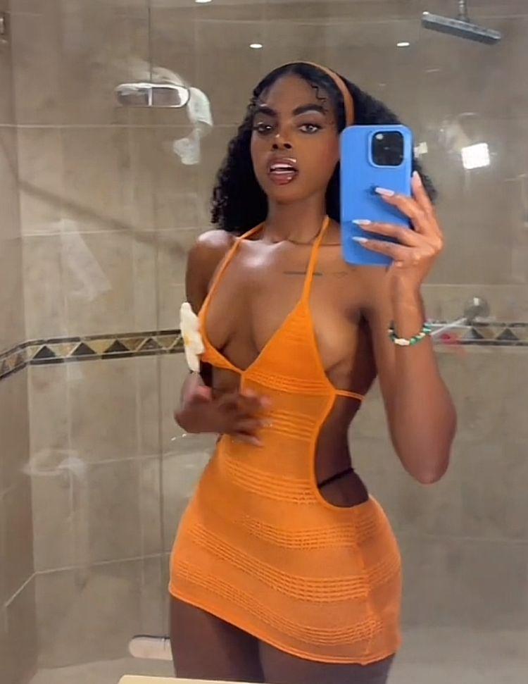 Chica busca chico en La Coruña: 