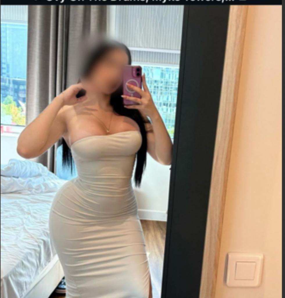 Chica busca chico en Cádiz: 