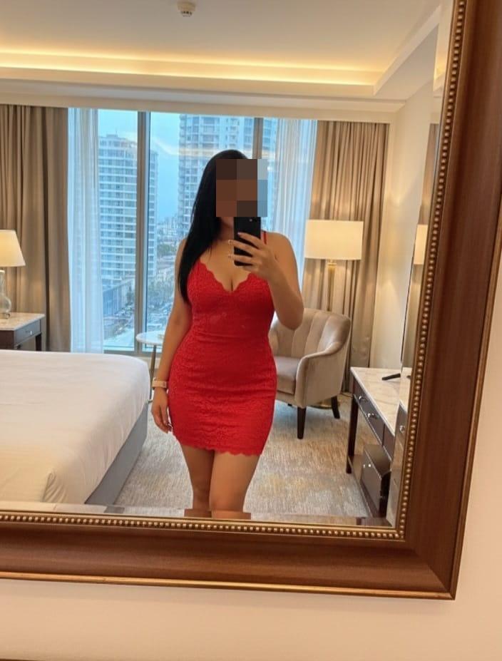 Chica busca chico en Ibiza: 