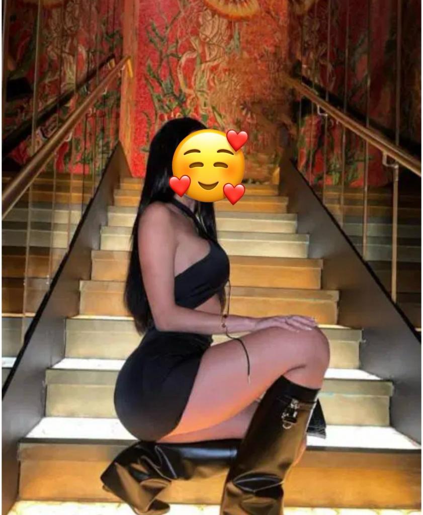 Chica busca chico en Cádiz: 