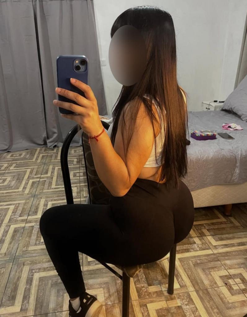 Chica busca chico en Tenerife: 