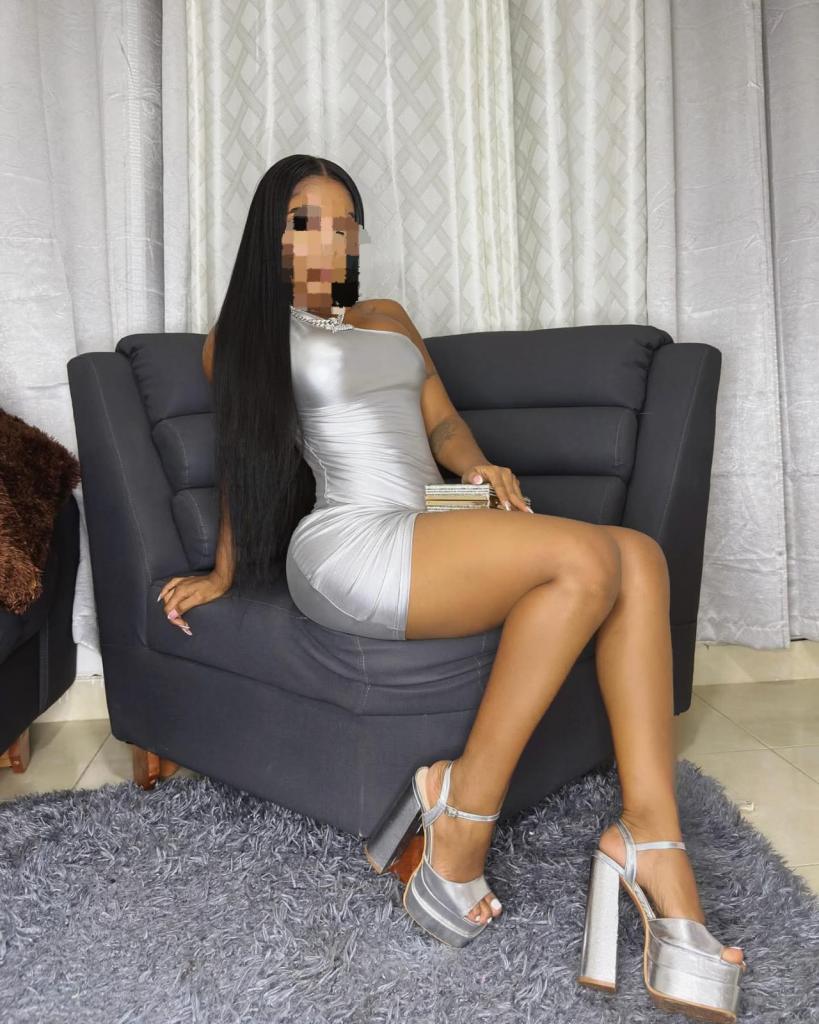 Chica busca chico en Almería: 