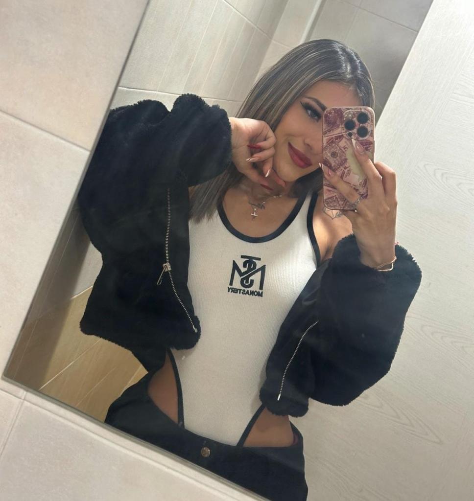 Chica busca chico en Cádiz: 