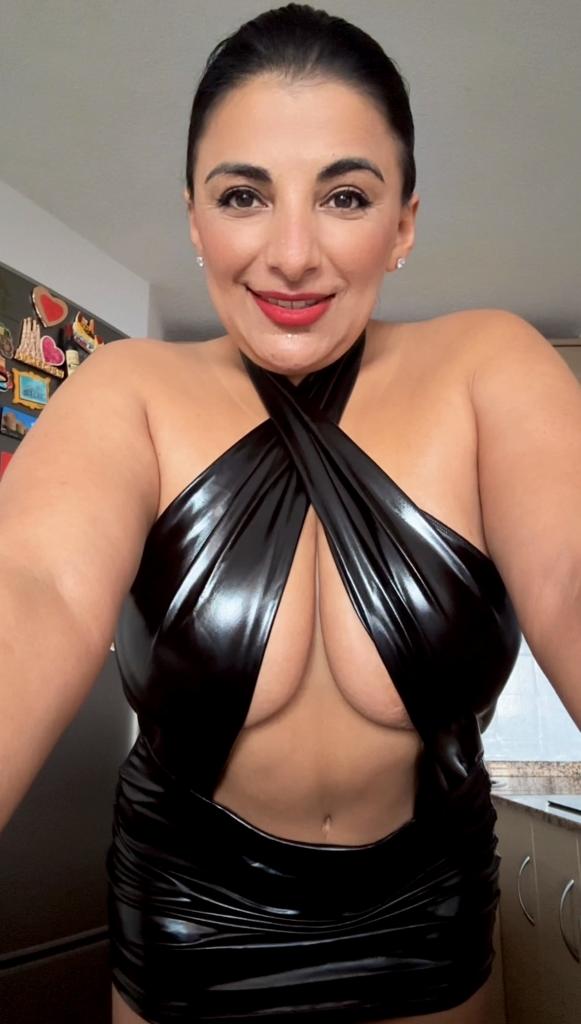 Chica busca chico en Almería: 