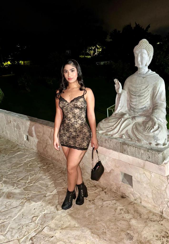 Chica busca chico en Almería: 