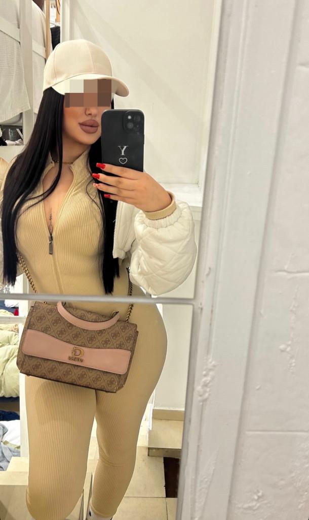 Chica busca chico en Cádiz: 