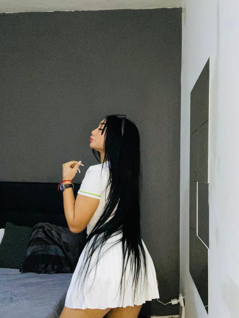 Chica busca chico en Almería: 