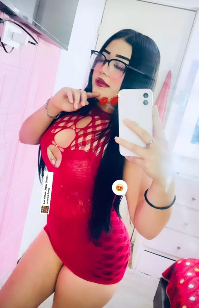 641893714: Chica busca chico en Navarra