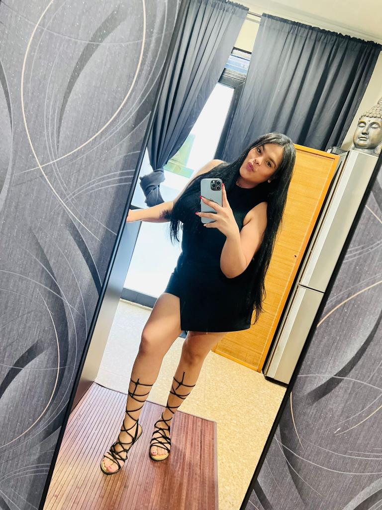 678821139: Chica busca chico en Tarragona