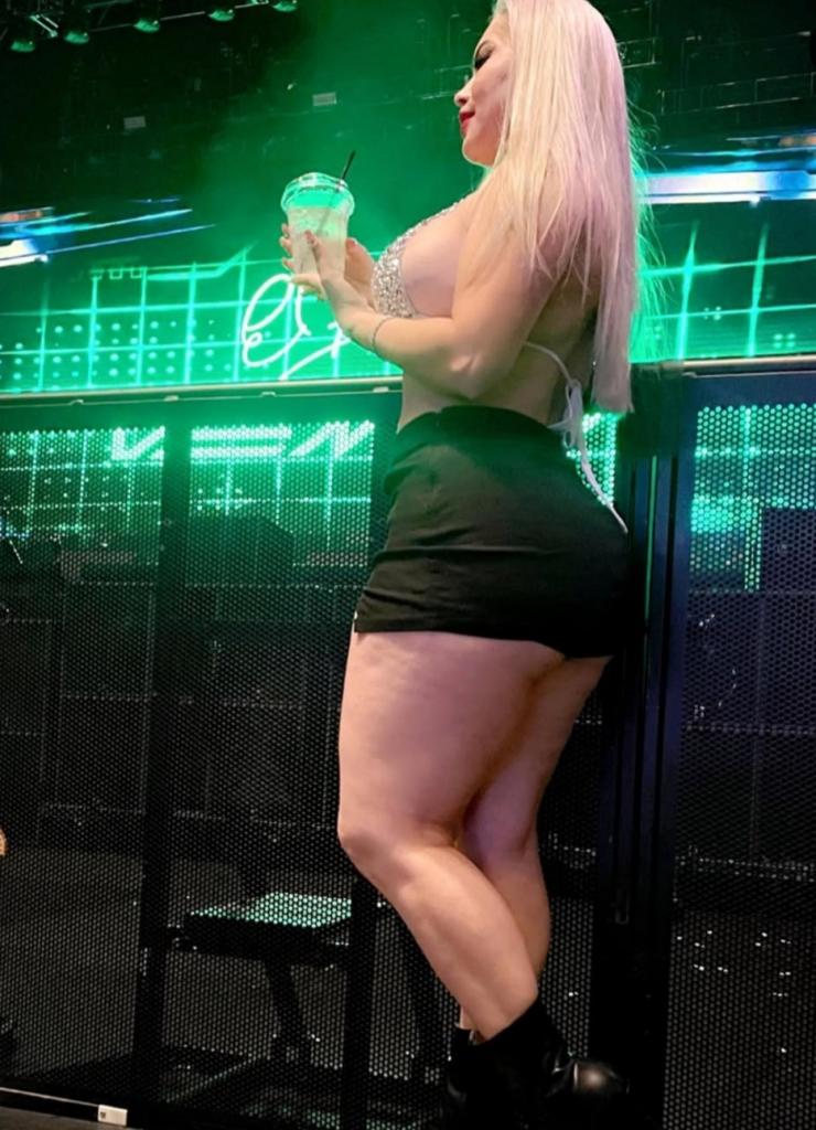 Chica busca chico en Lugo: 