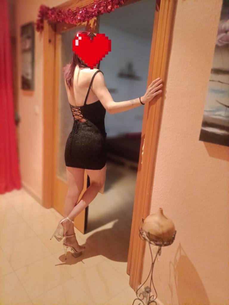 Chica busca chico en Almería: 