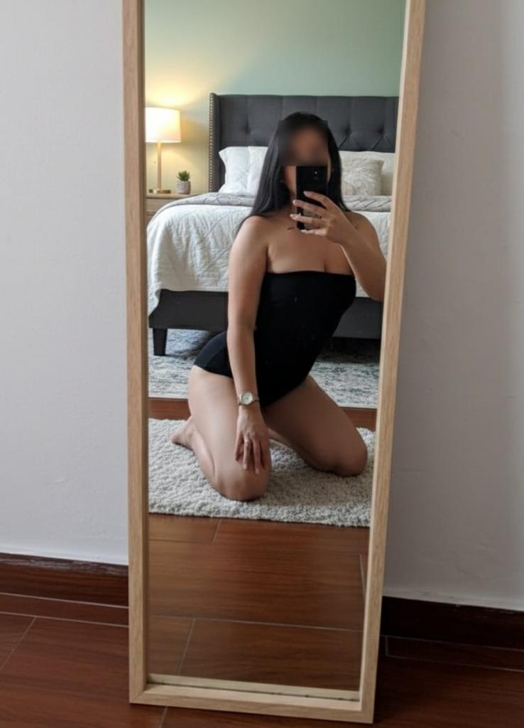 Chica busca chico en Ibiza: 