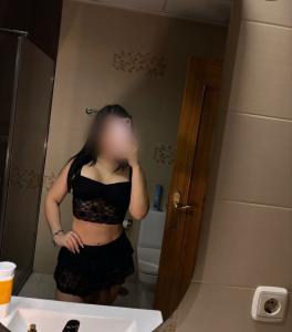 605612228: Chica busca chico en Madrid