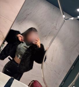 630978452: Chica busca chico en Madrid